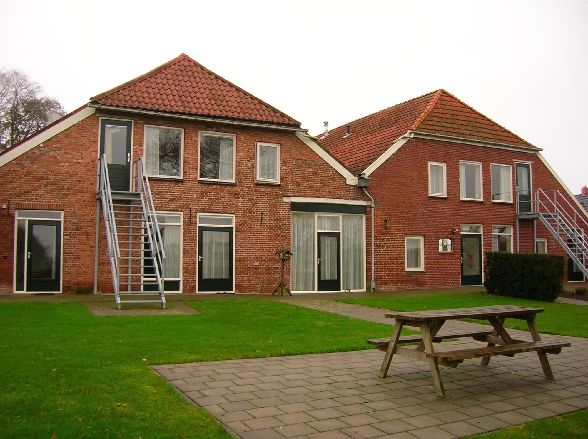 Jipsinghuizen Hotel De Waalehof מראה חיצוני תמונה